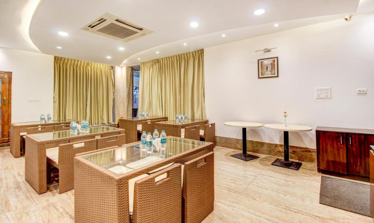 Treebo The Sai Leela Suites R T Nagar 班加罗尔 外观 照片
