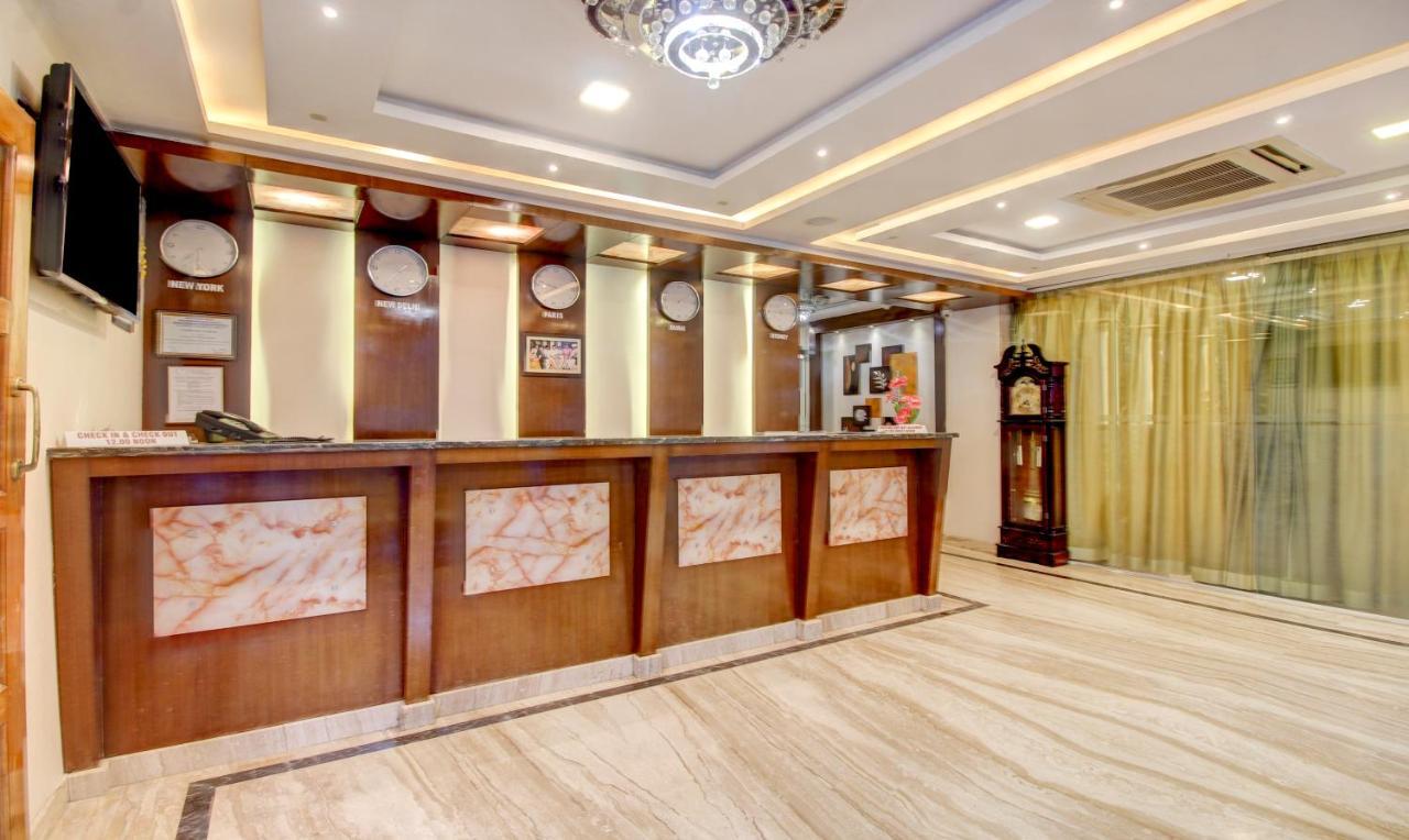 Treebo The Sai Leela Suites R T Nagar 班加罗尔 外观 照片