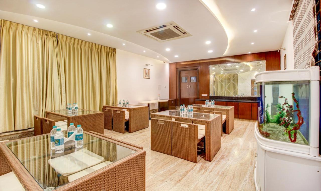 Treebo The Sai Leela Suites R T Nagar 班加罗尔 外观 照片
