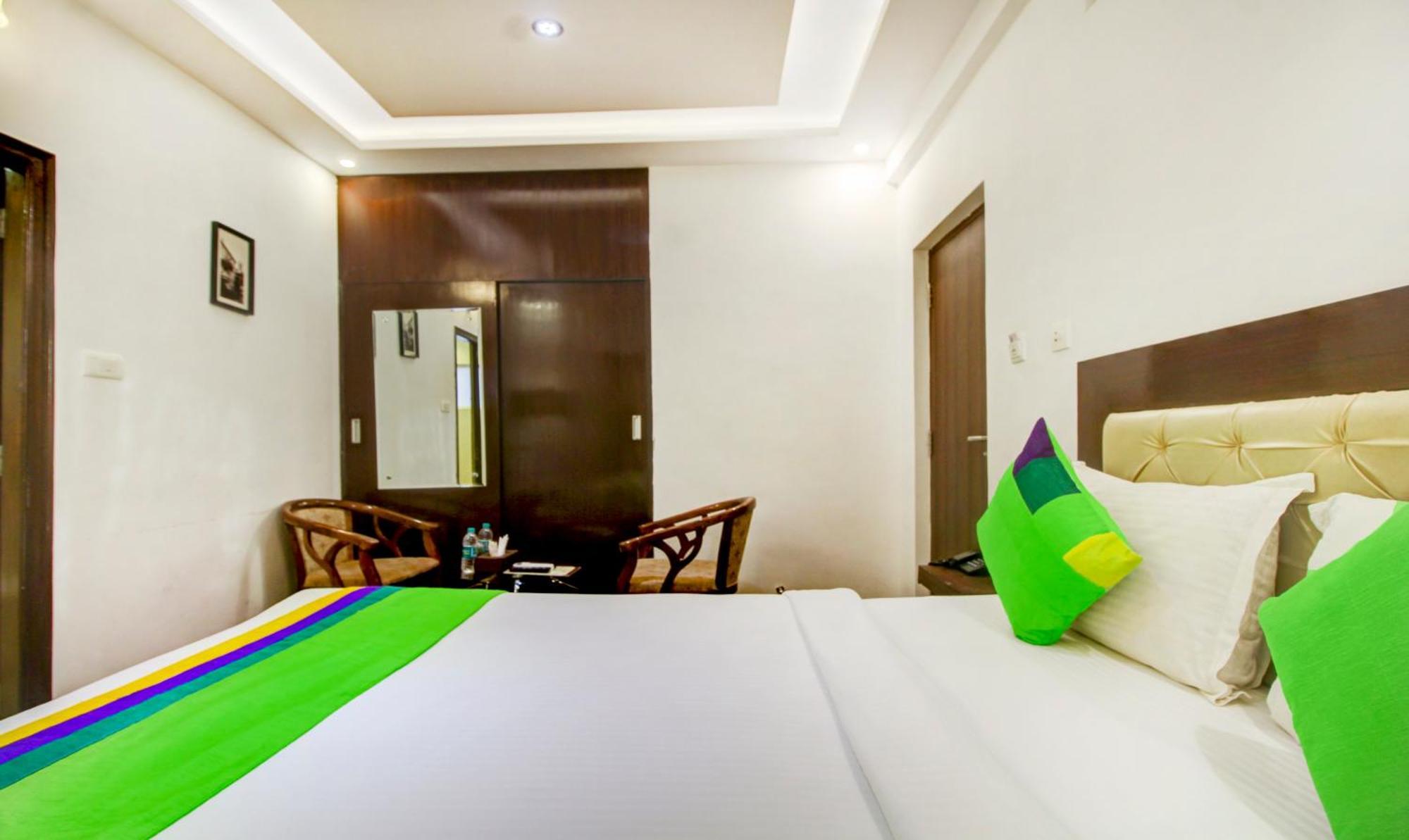 Treebo The Sai Leela Suites R T Nagar 班加罗尔 外观 照片