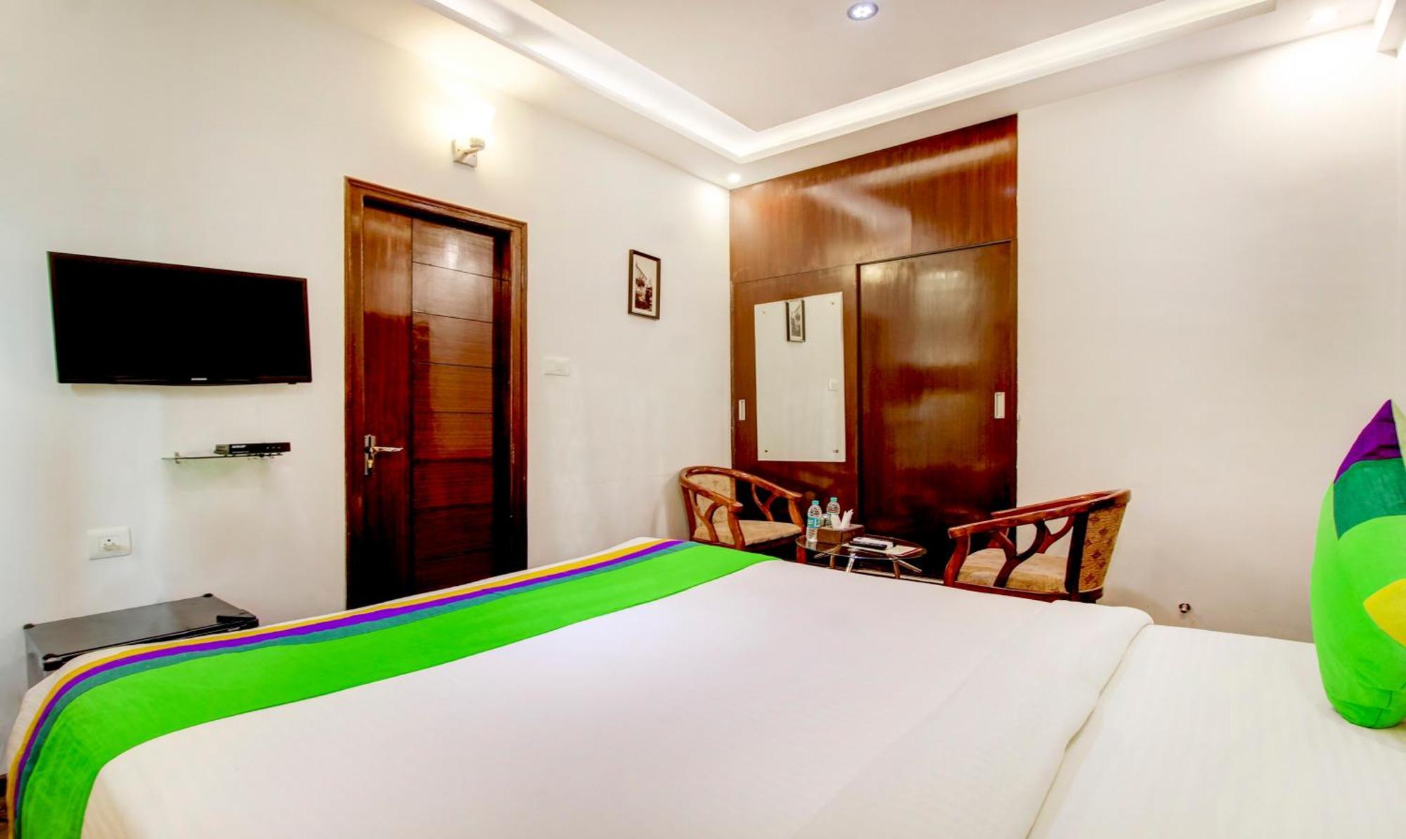 Treebo The Sai Leela Suites R T Nagar 班加罗尔 外观 照片