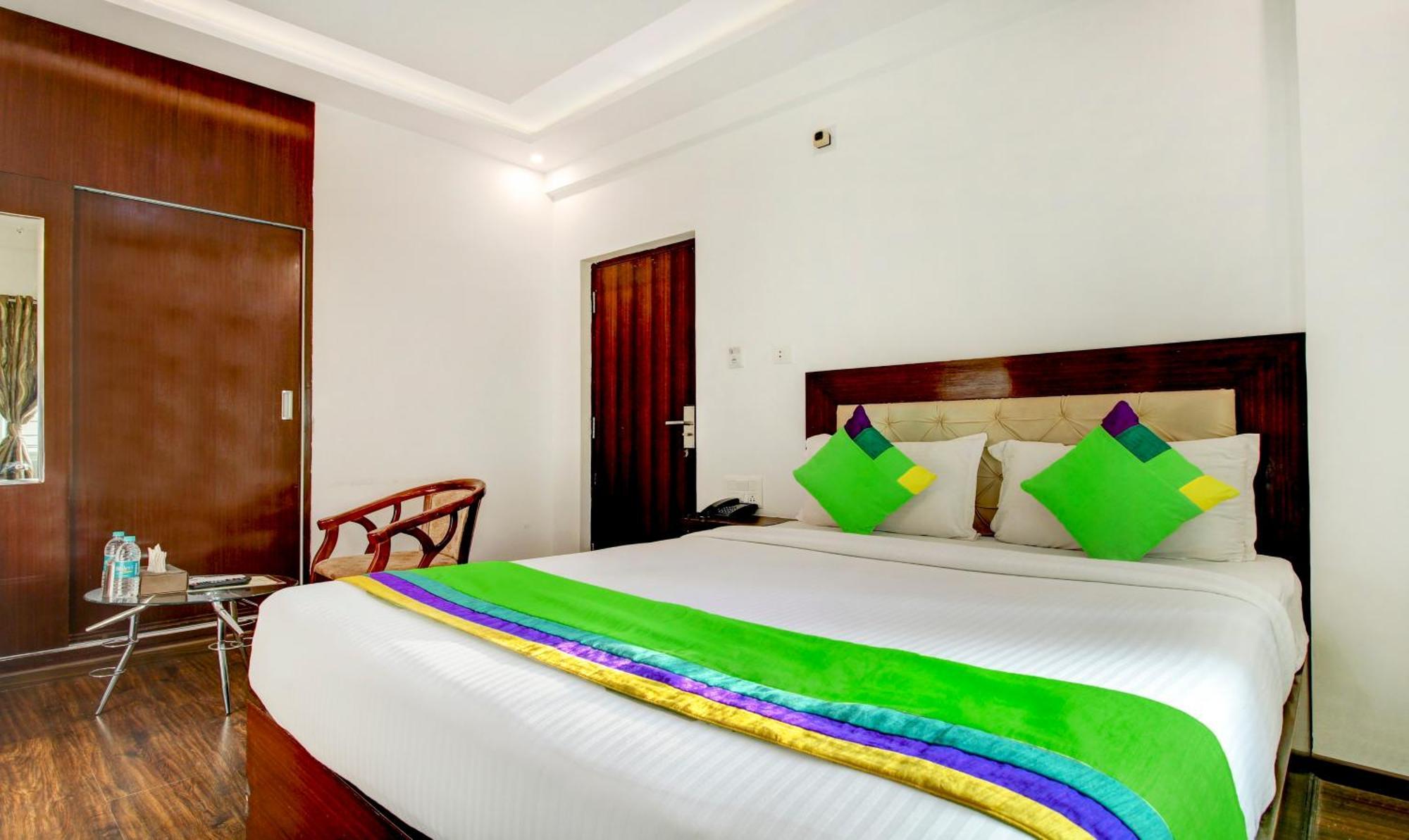 Treebo The Sai Leela Suites R T Nagar 班加罗尔 外观 照片