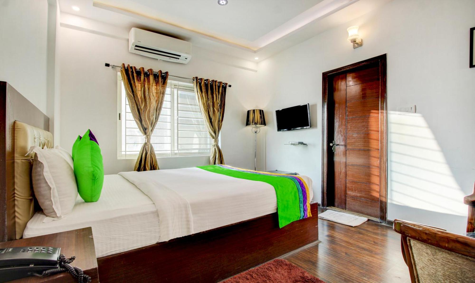 Treebo The Sai Leela Suites R T Nagar 班加罗尔 外观 照片
